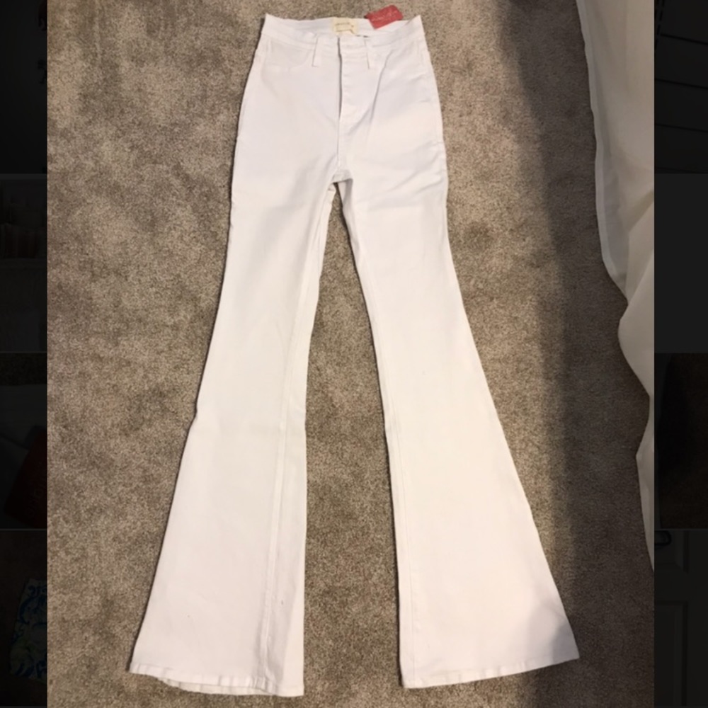 Vestique White Jeans